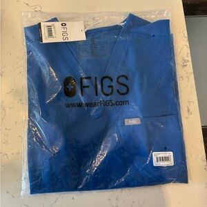 NWT FIGS Catarina one pocket scrub top in Royal Blue